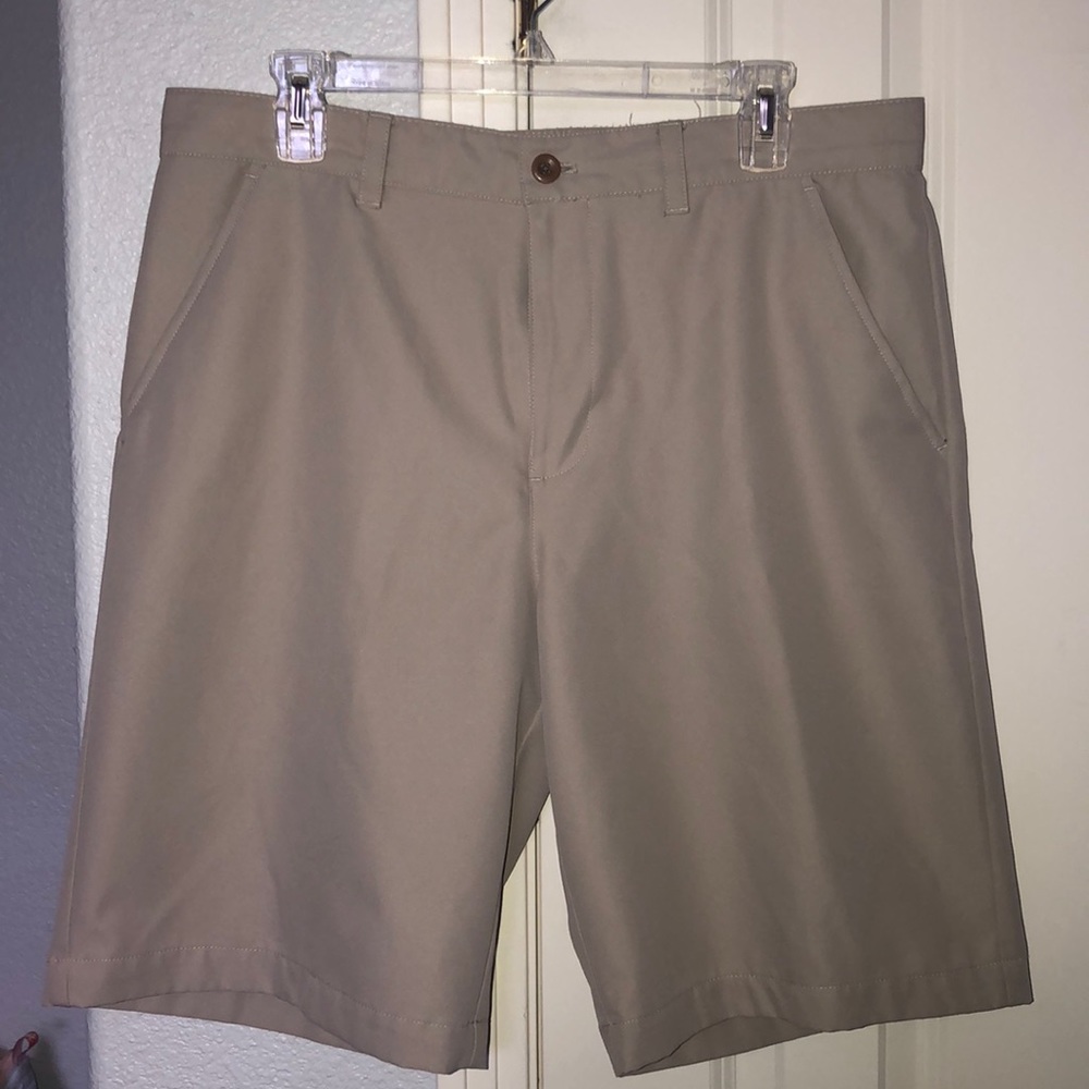 IZOD khaki golf shorts